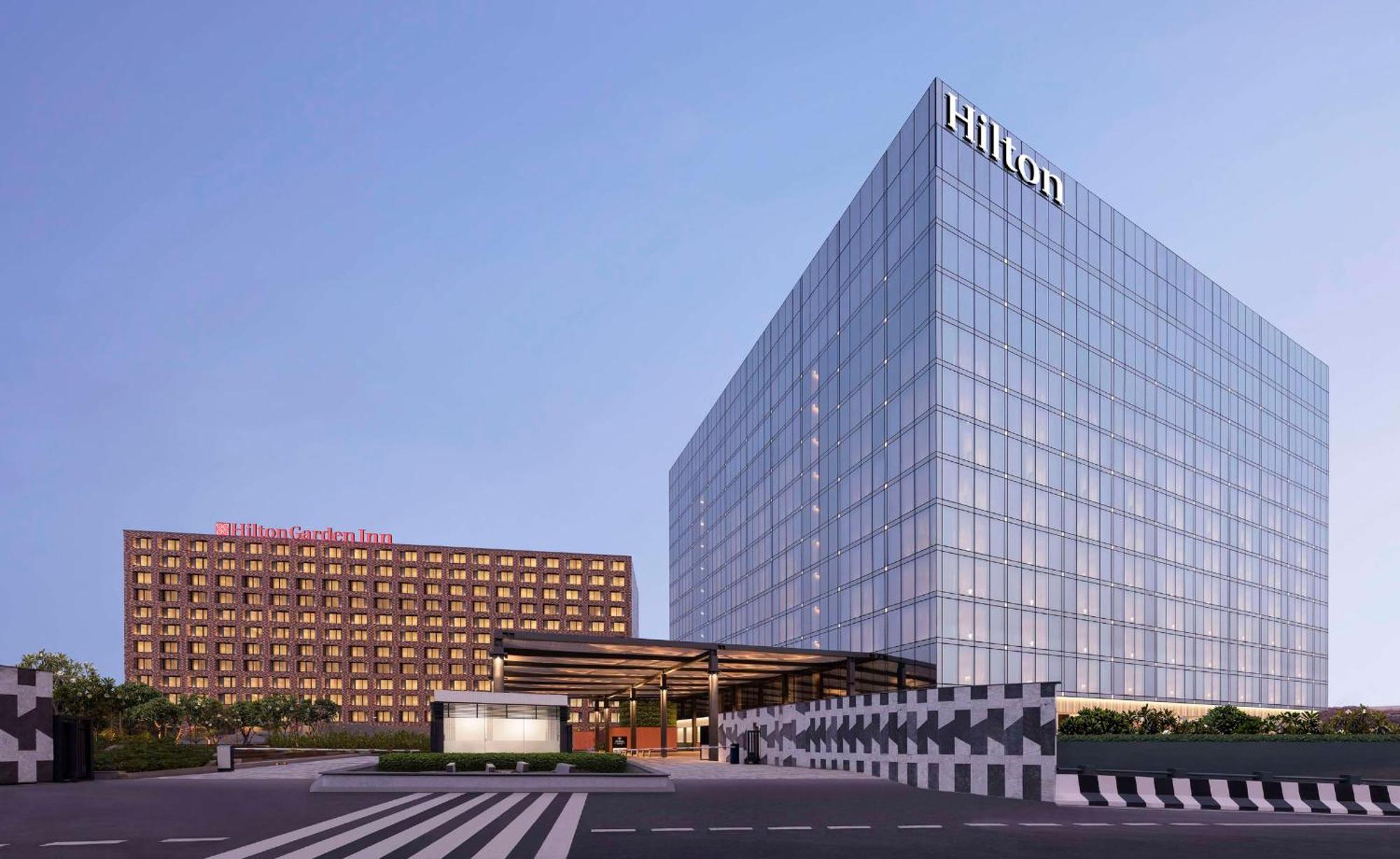 Hilton Bengaluru Embassy Manyata Business Park Hotel Kültér fotó